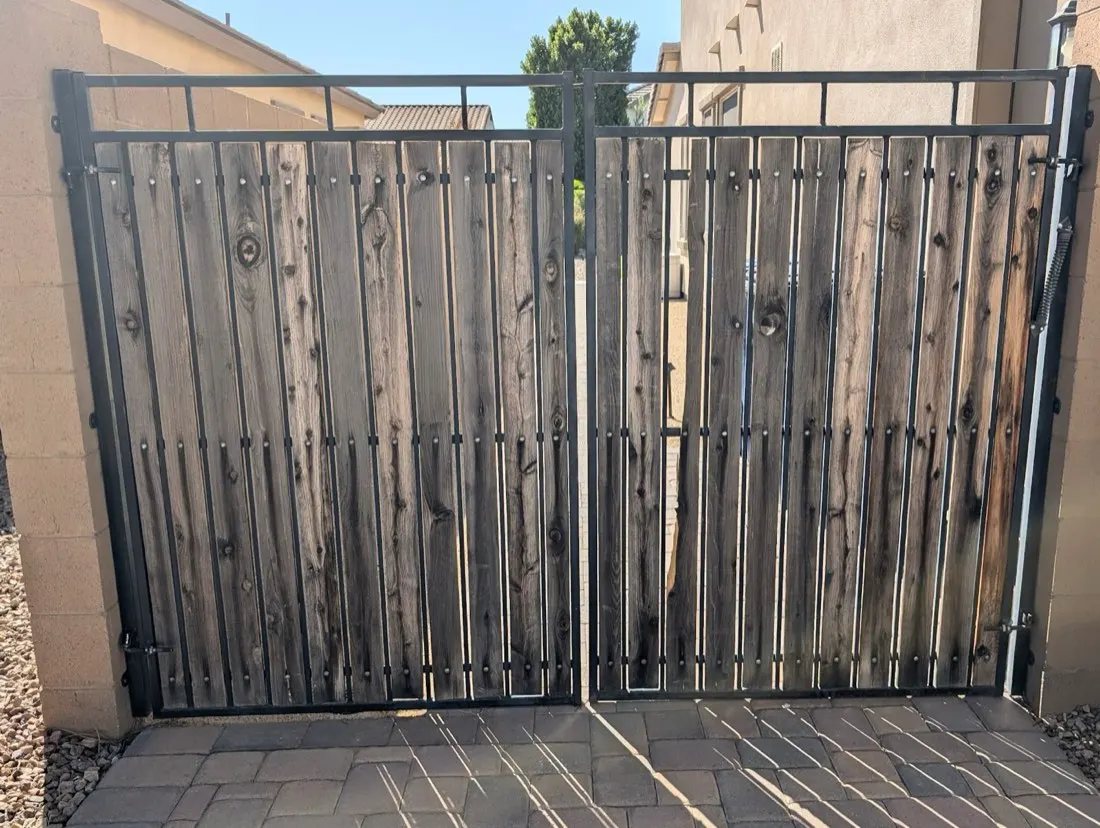 RV gate: before